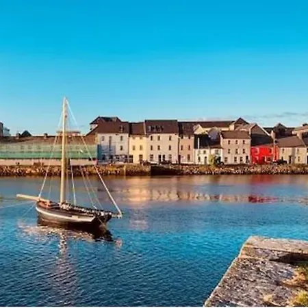 Lejlighed Eyre Square Two Bed With Parking *