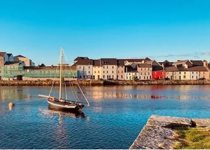 公寓 Eyre Square Two Bed With Parking *